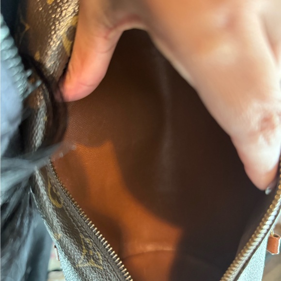 Louis Vuitton LV Monogram Papillon Vintage Bag - Picture 8 of 10